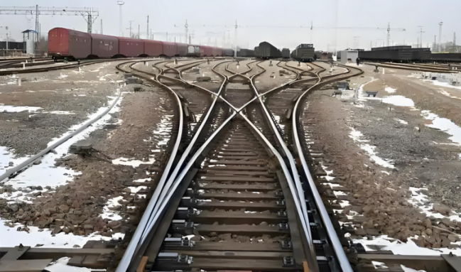 太阳集团tyc4633新品道岔跳线：铁路安全运行的“守护者”